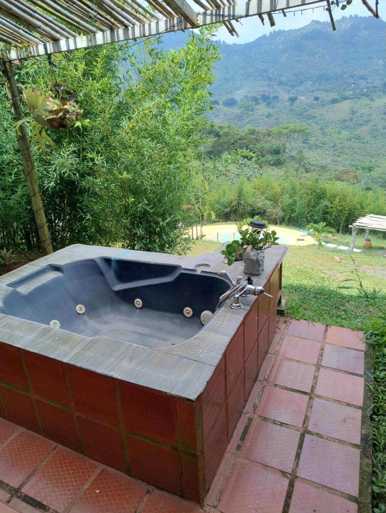 Glamping Bambulina Campsite